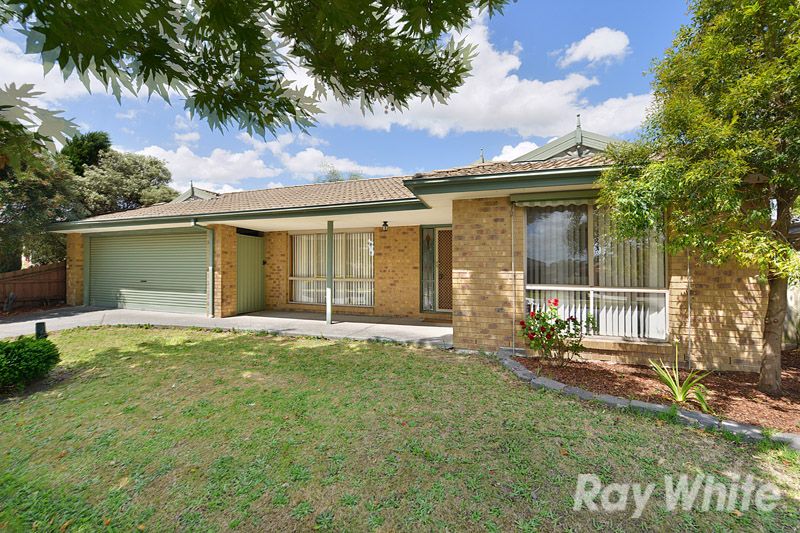 15 Liviana Drive, Rowville VIC 3178