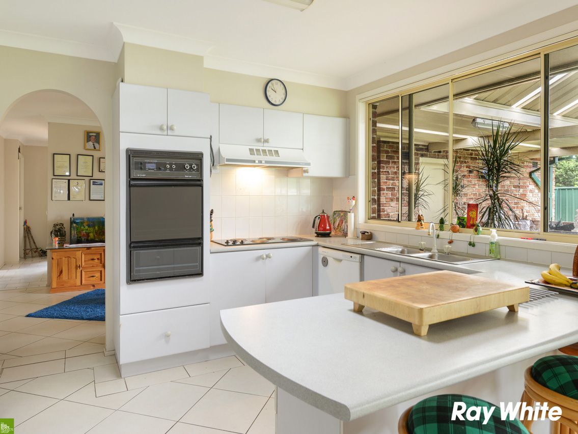 2 Fryer Place, Albion Park, NSW 2527