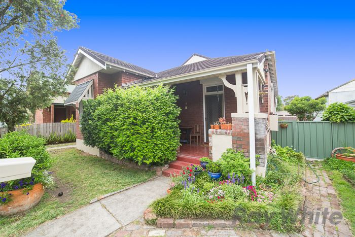 1 Sunderland Street, Mayfield, NSW 2304