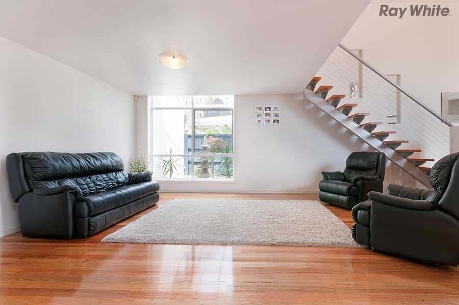 9 Andrea Court, Taylors Lakes, VIC 3038