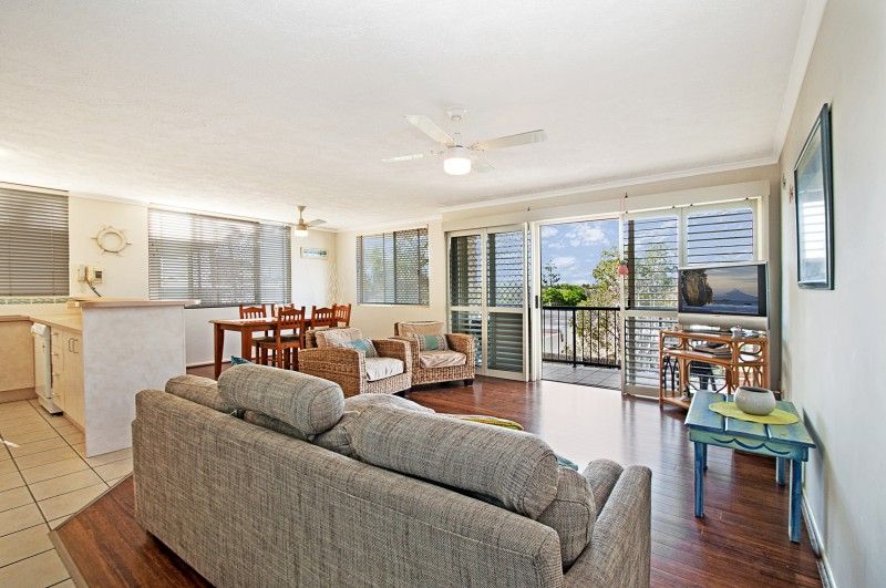 Unit 2/9 Rooke Street, Dicky Beach, QLD 4551