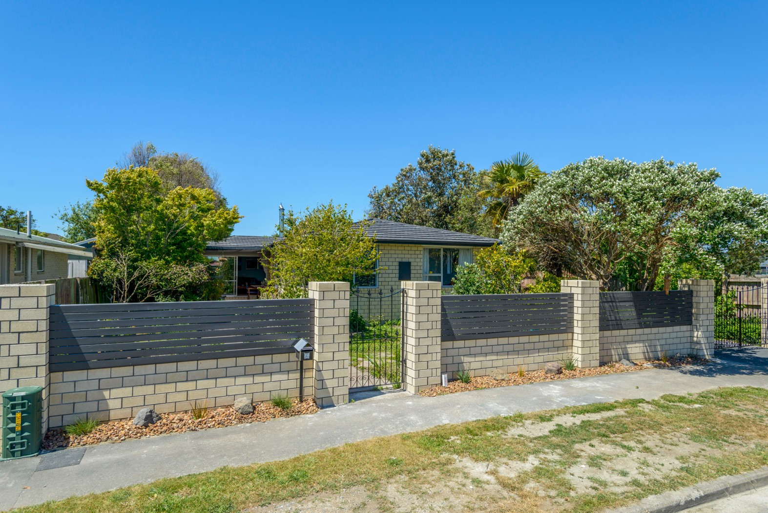 6 Thurso Place, New Brighton, Christchurch City