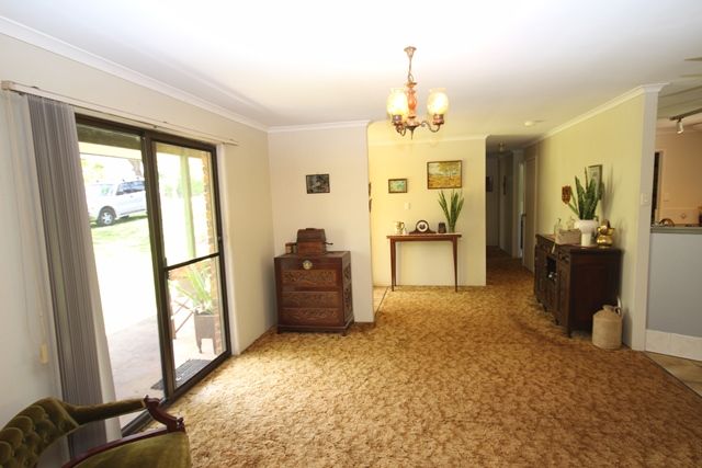 4 Hempstock Street, Glass House Mountains, QLD 4518