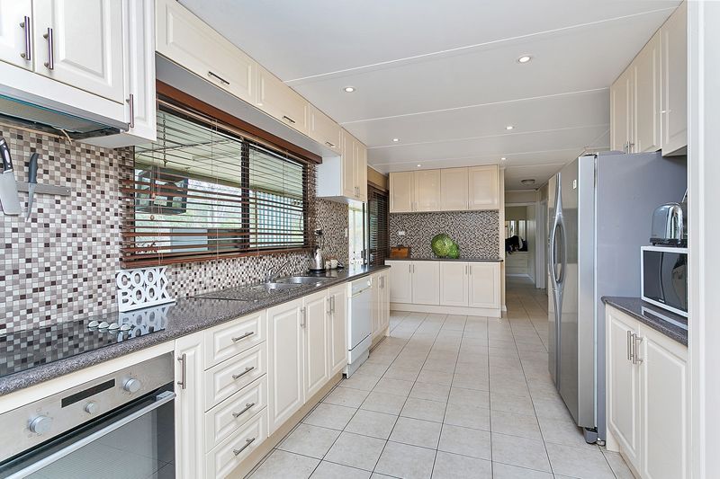 100 Scenic Drive, Speewah, QLD 4881