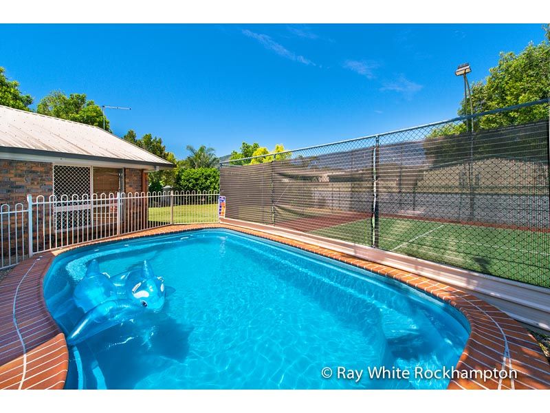 13 Royes Crescent, NORMAN GARDENS, QLD 4701