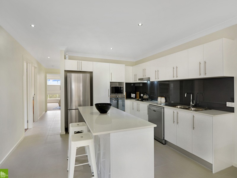 11a Cascade Circuit, ALBION PARK, NSW 2527