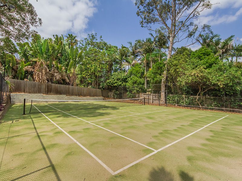 42 Ainsley Avenue, ASHMORE, QLD 4214