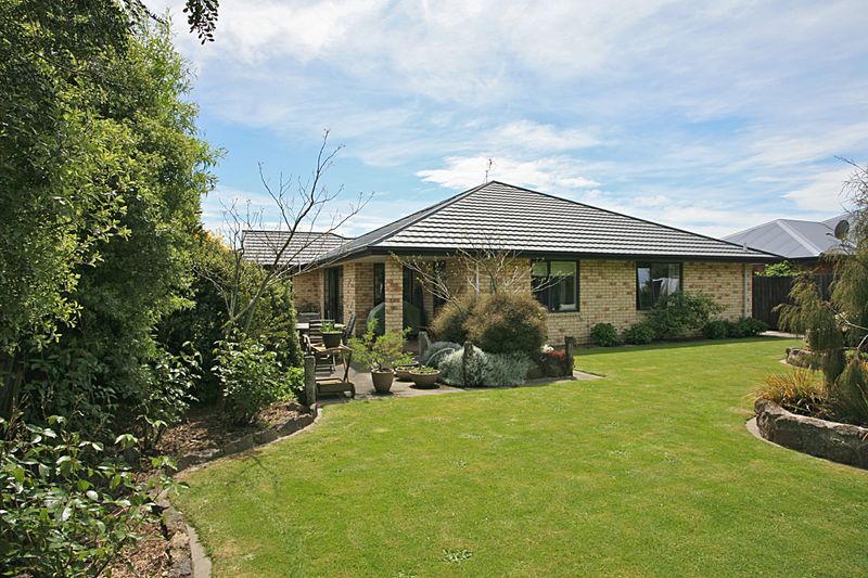 Snap it up and be in before xmas! - Halswell