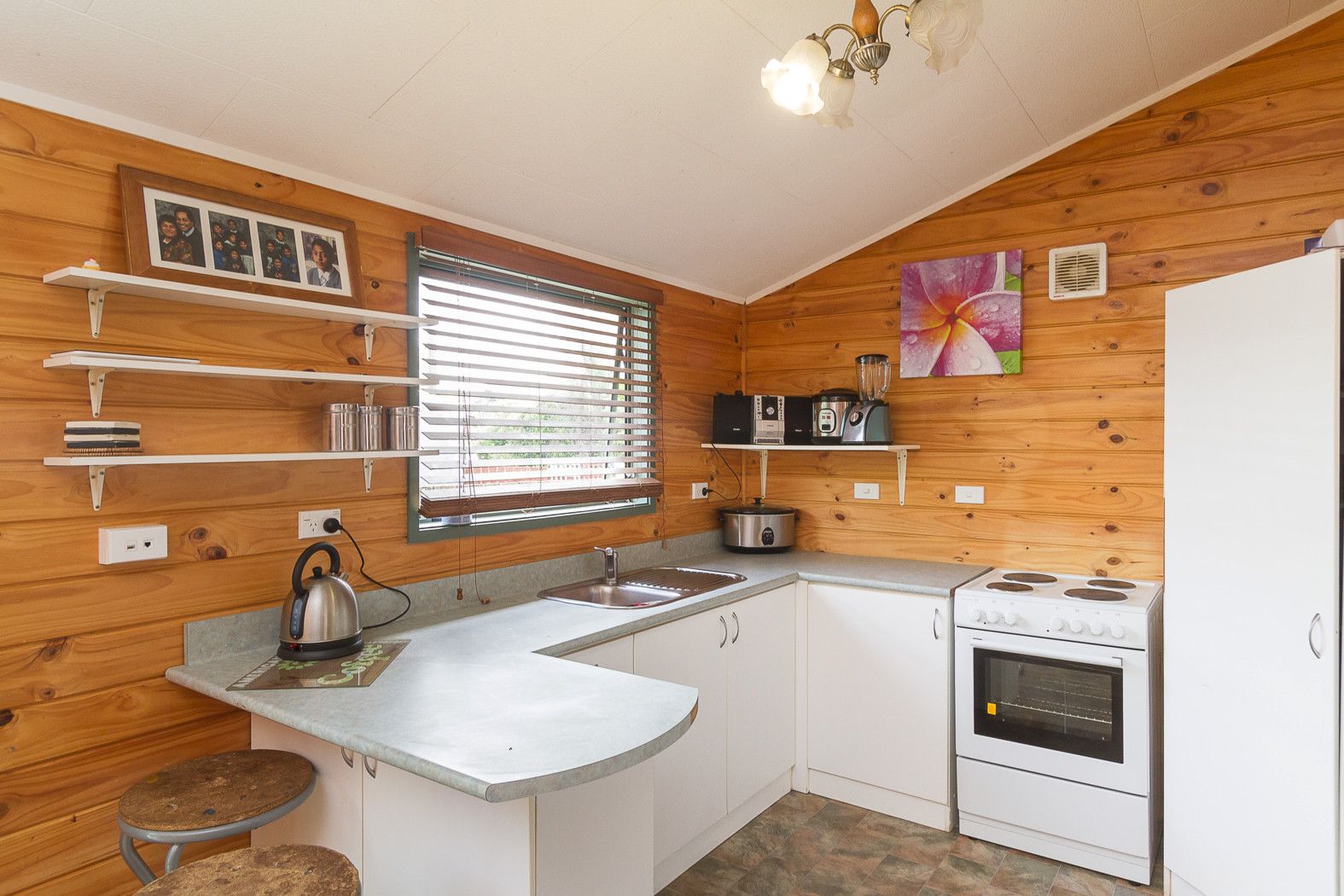 16/1 Eldon Grove, TAITA, Lower Hutt City