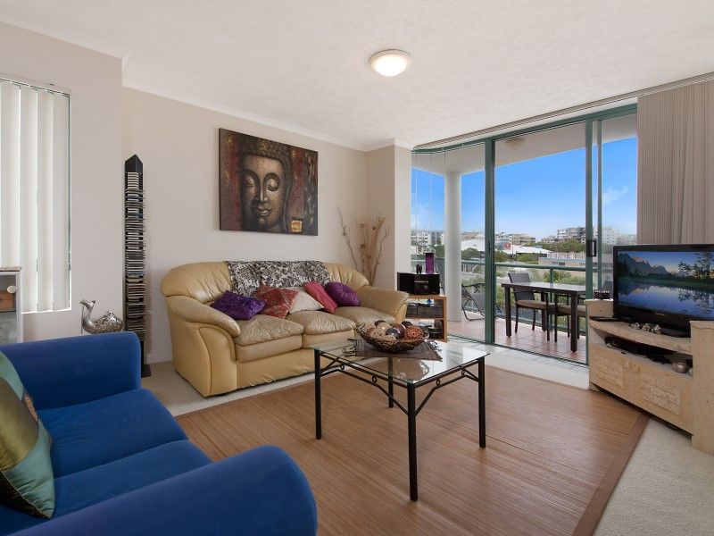 62 Edmund Street, Kings Beach QLD 4551