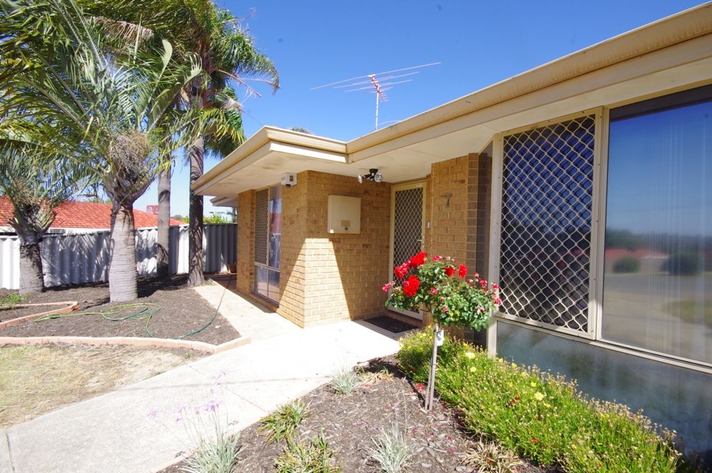 7 Nealie Close, MIRRABOOKA, WA 6061