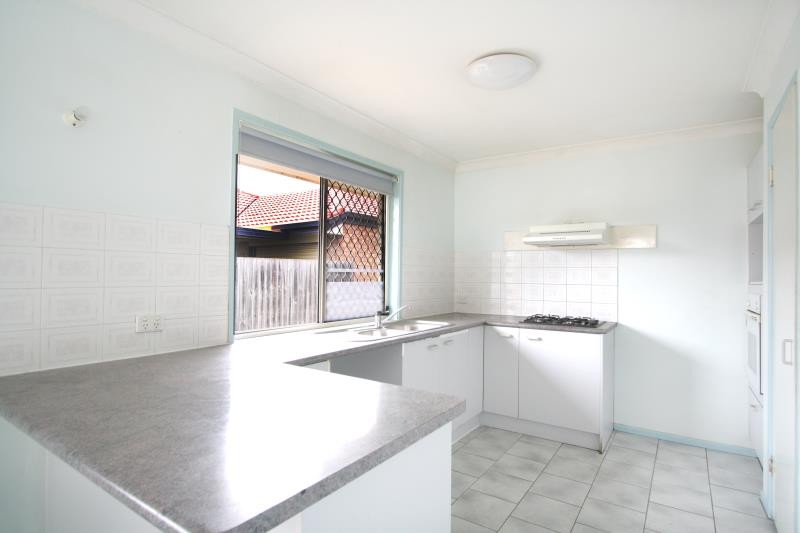 76 The Village Avenue, COOPERS PLAINS, QLD 4108