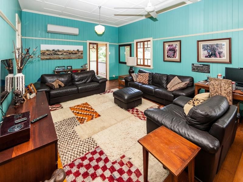 8 Tennis Avenue, ASHGROVE, QLD 4060