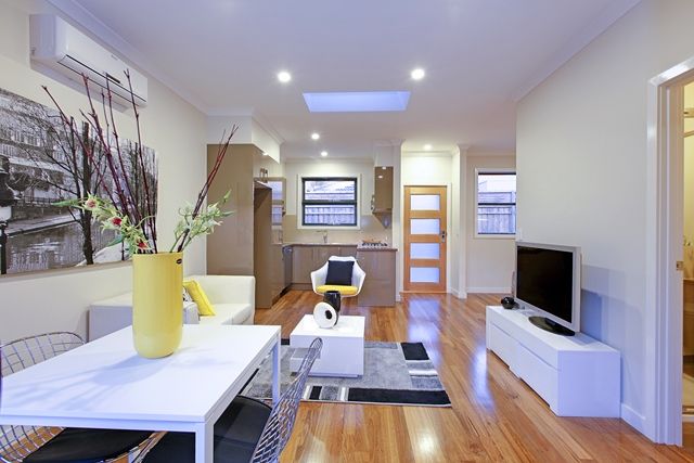 2/11 Jinghi Road, RESERVOIR, VIC 3073