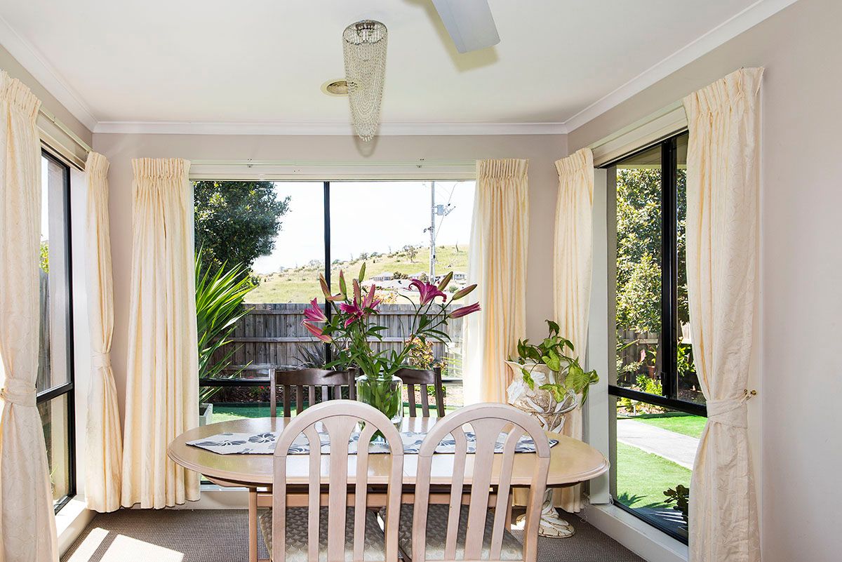 260 The Lakes Boulevard, SOUTH MORANG, VIC 3752