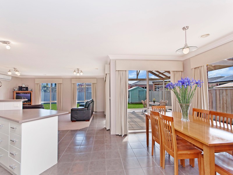 8 Hallam Drive, WARRNAMBOOL, VIC 3280