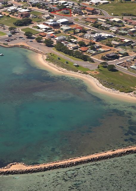 21 Carnarvon Street, PORT DENISON, WA 6525