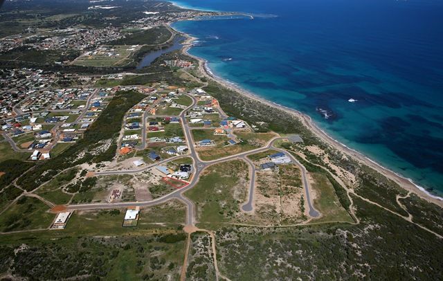 92 North Shore Drive, DONGARA, WA 6525