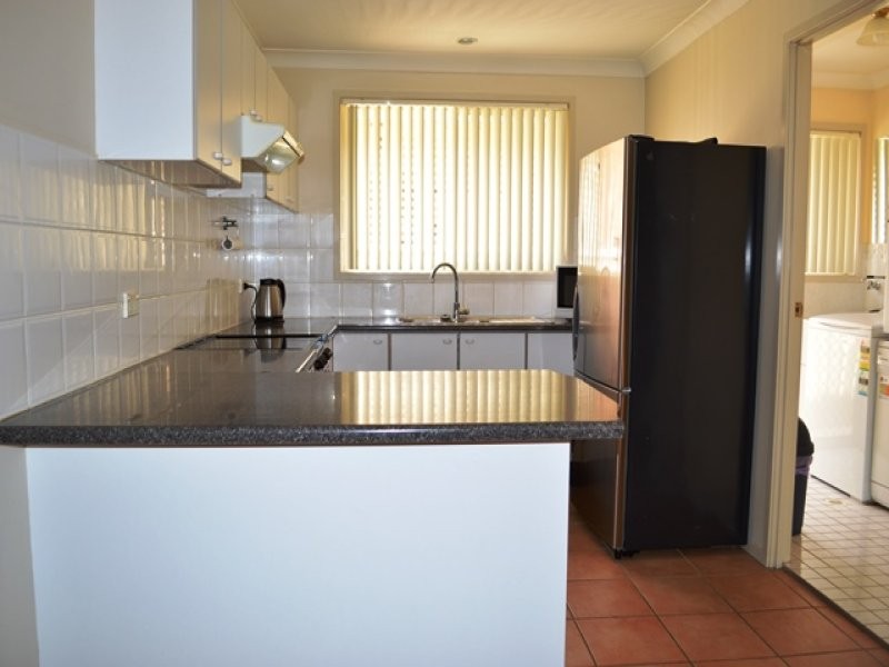 5 Holdsworth Drive, NARELLAN VALE, NSW 2567