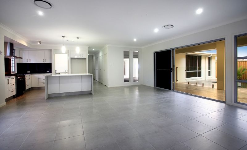 6 Spoonbill Drive, Forest Glen, QLD 4556