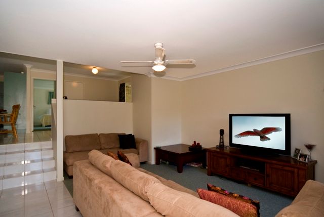 12 Andriana Drive, BUDERIM, QLD 4556