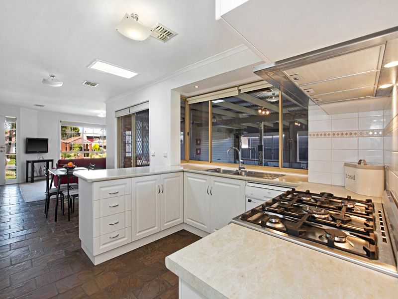 33 Romano Avenue, MILL PARK, VIC 3082