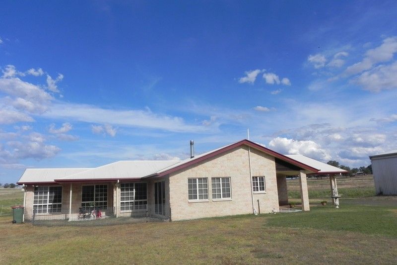 32 Lochaber Road, PITTSWORTH, QLD 4356 Sold Rural Property Ray