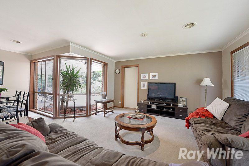 31 Watermoor Avenue, KILSYTH SOUTH, VIC 3137