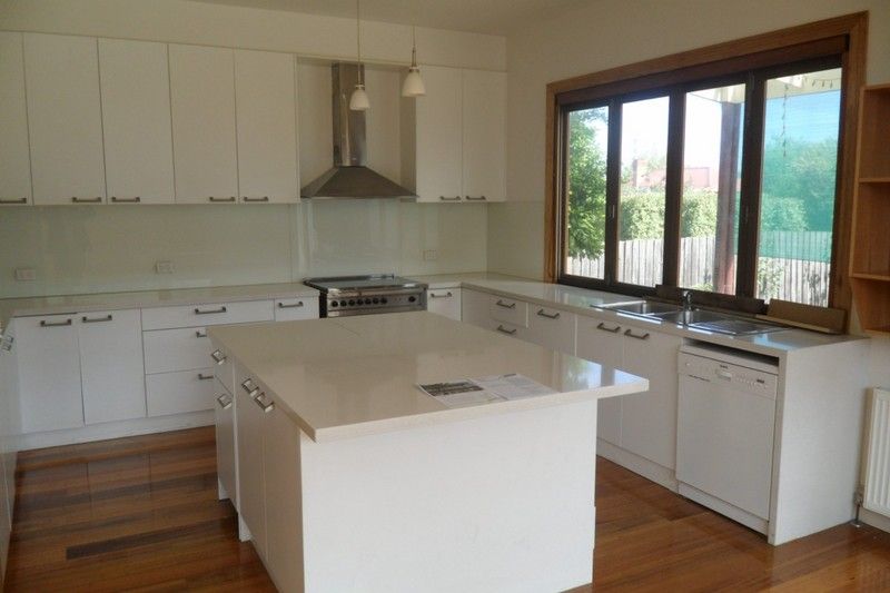 9 Downing Street, OAKLEIGH, VIC 3166