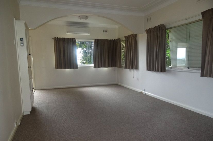 9 St Helens Avenue, Mount Kuring-Gai, NSW 2080