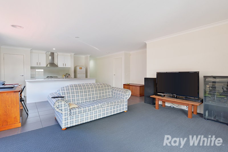 105 Henry Road, Pakenham, VIC 3810