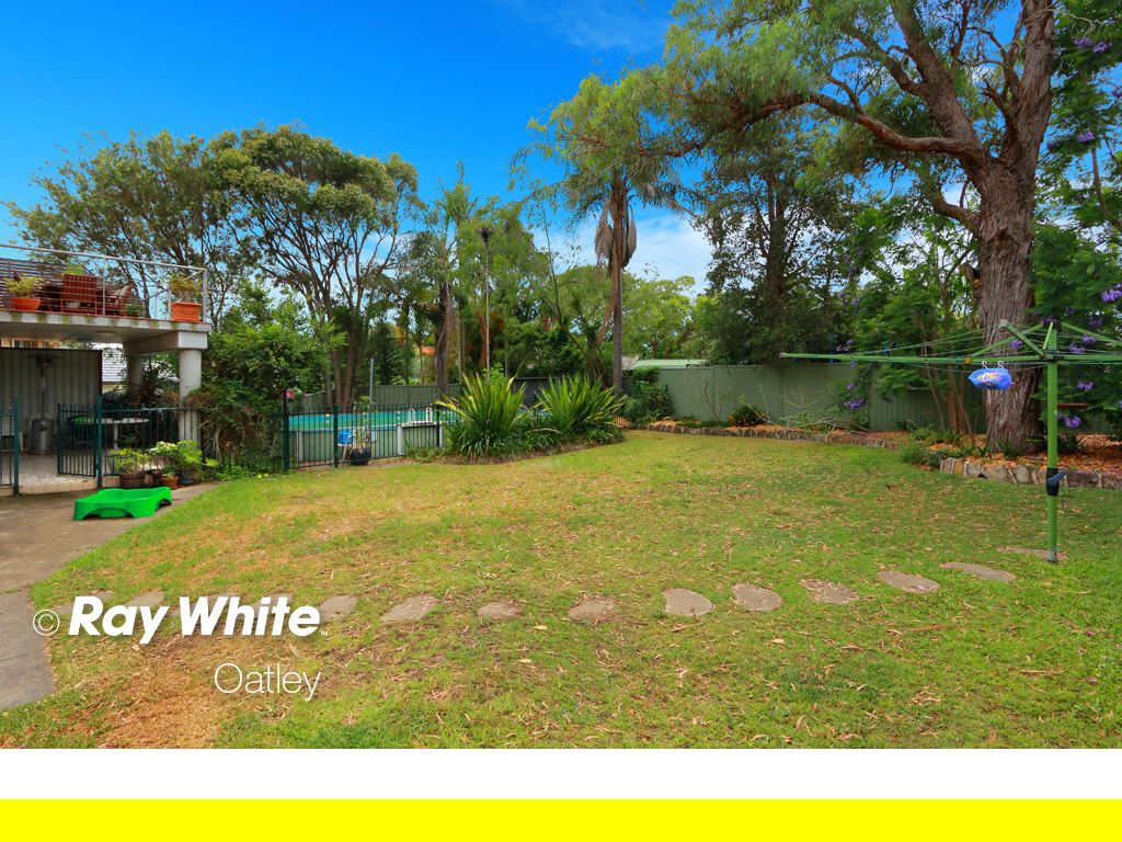 41 Pindari Road, Peakhurst Heights, NSW 2210