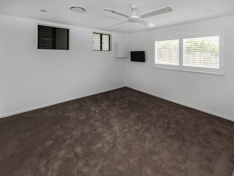 123 Coopers Camp Road (downstairs), Bardon, QLD 4065