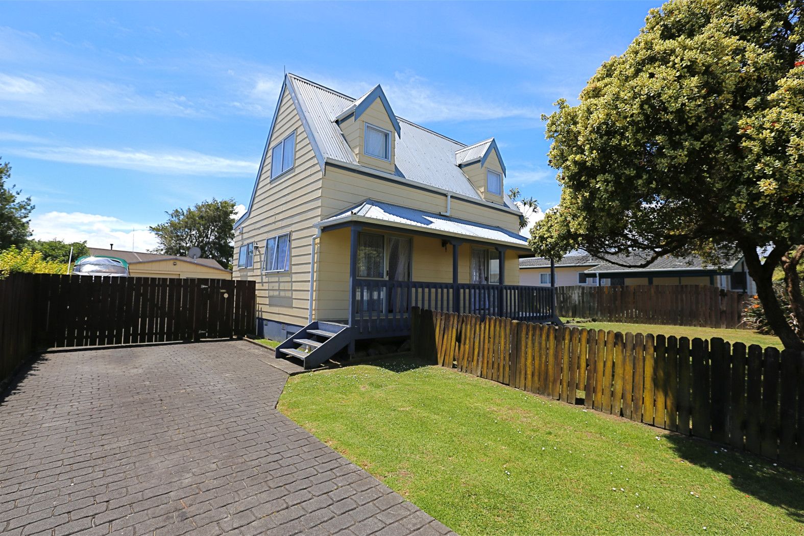 27 Burundi Avenue, Clendon Park, Manukau City