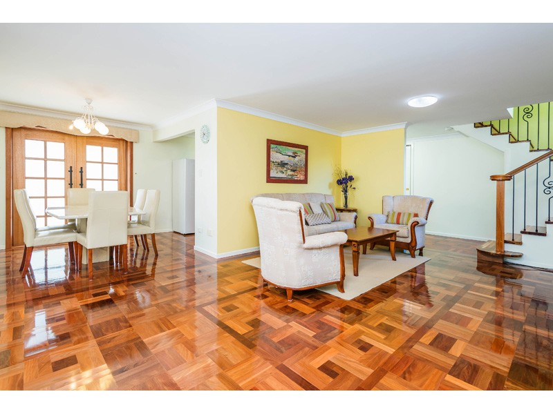 27 Colington Street, Mansfield, QLD 4122