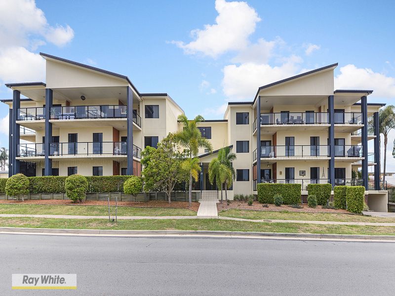 28 Murphy Street, Scarborough QLD 4020