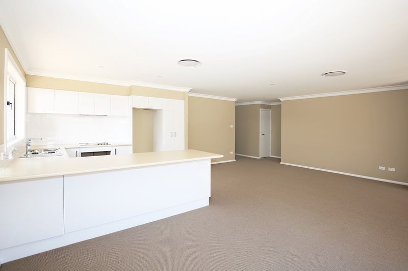 4a Regelia Parade, Worrigee, NSW 2540