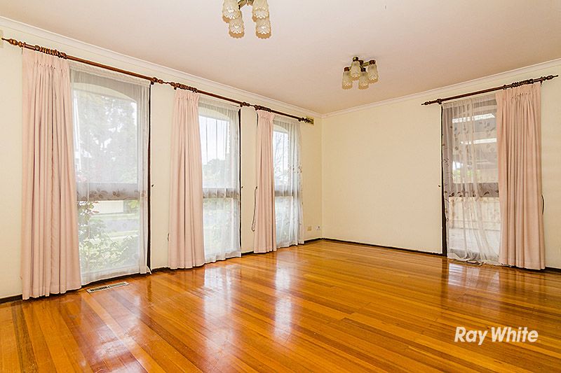 8 Ardmore Street, Cranbourne, VIC 3977