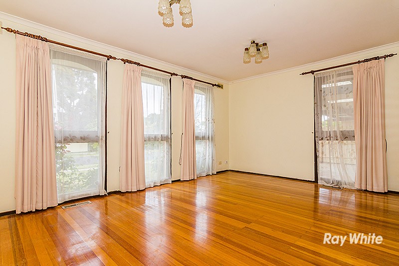 8 Ardmore Street, Cranbourne, VIC 3977