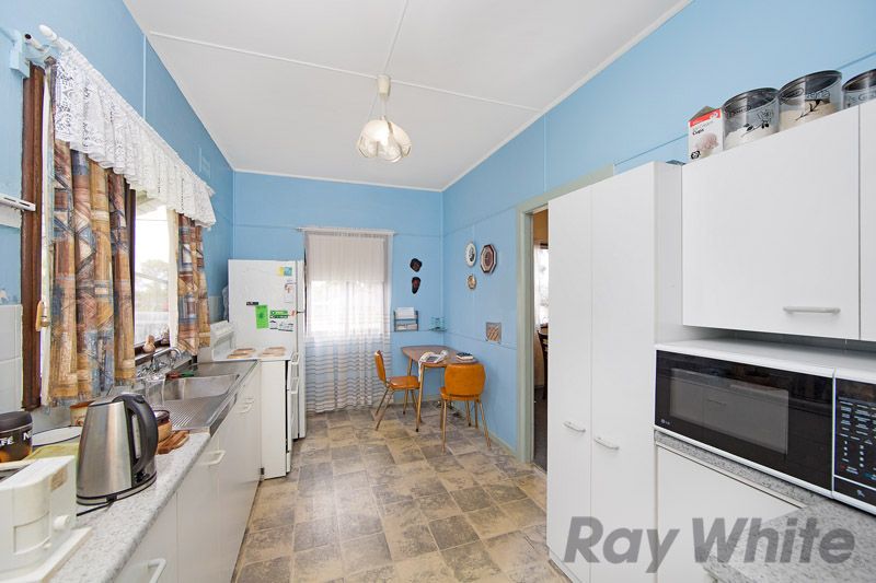1 Nichols Avenue, Gorokan, NSW 2263