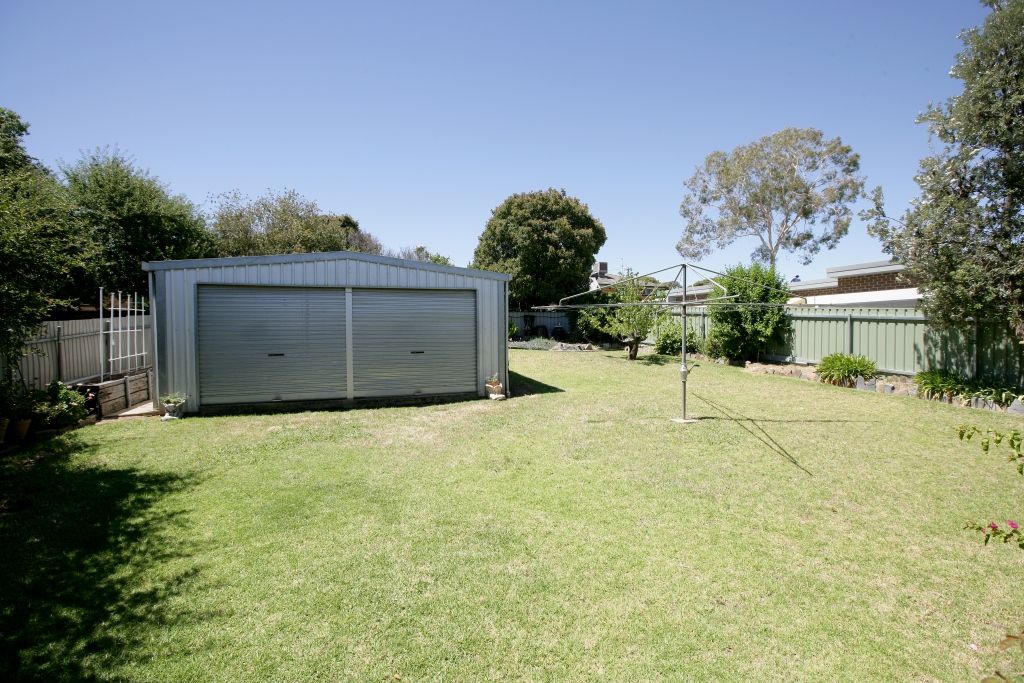 13 Menzies Street, Wagga Wagga, NSW 2650