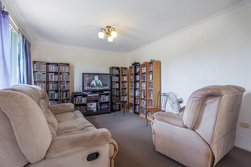 8 Oaklands Court, Glenvale, QLD 4350