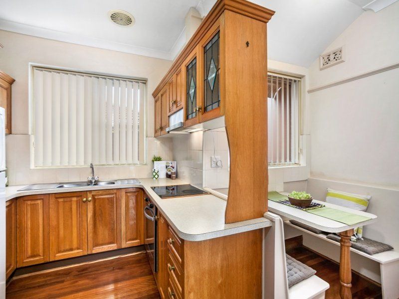 41 Byrarong Avenue, Mangerton, NSW 2500