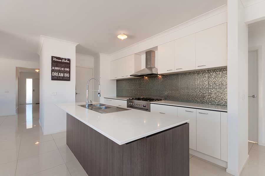 37 Daybreak Vista, Mickleham, VIC 3064