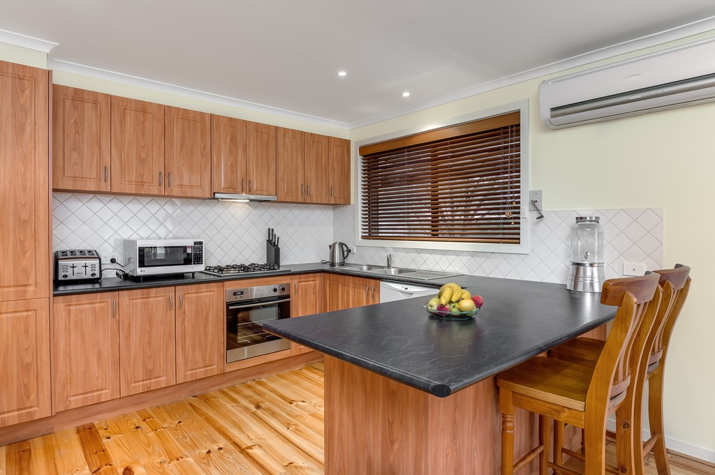11 Gaze Court, Mill Park, VIC 3082