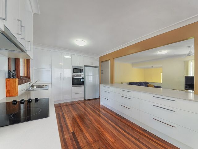 24 Bardot Street, McDowall, QLD 4053