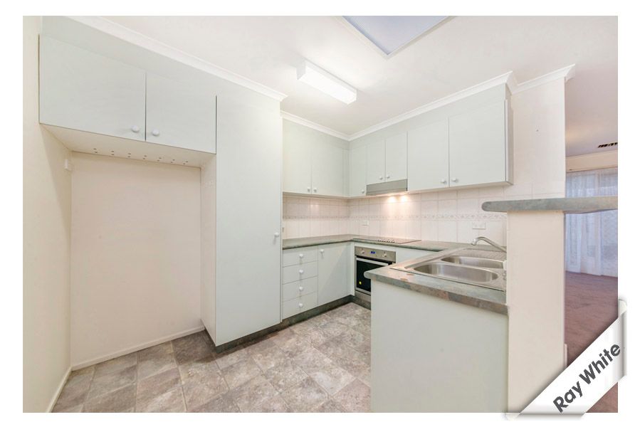 6/4 Britten Jones Drive, Holt, ACT 2615