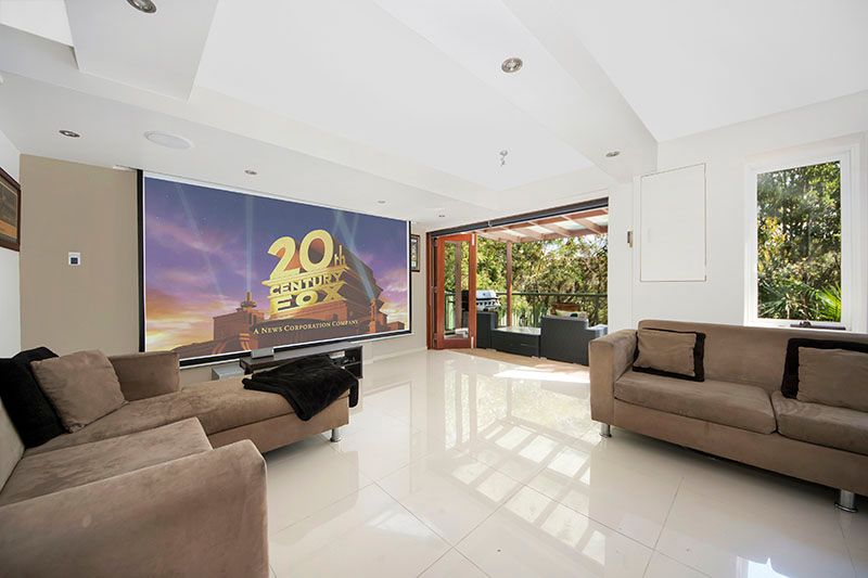 15 Wales Close, Illawong, NSW 2234