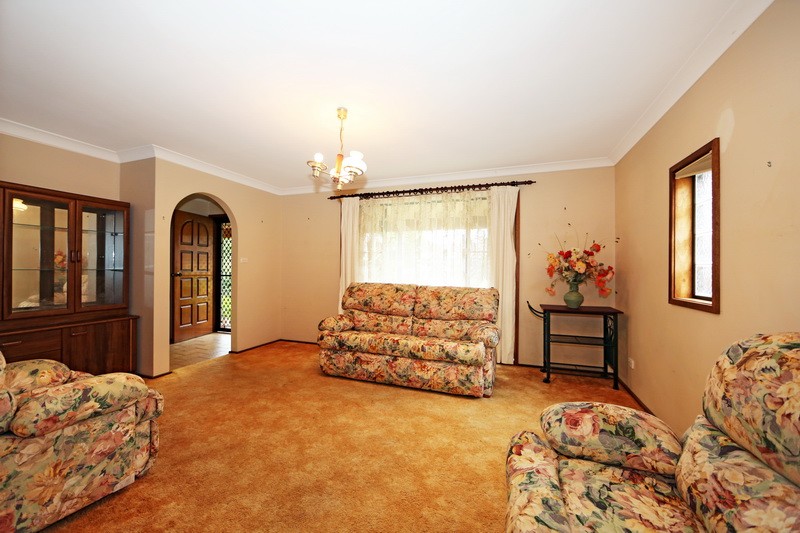 6 Clarke Avenue, North Nowra, NSW 2541