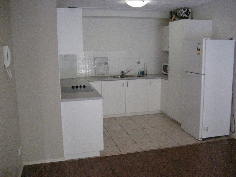 4/12 Monaco Street, Surfers Paradise, QLD 4217